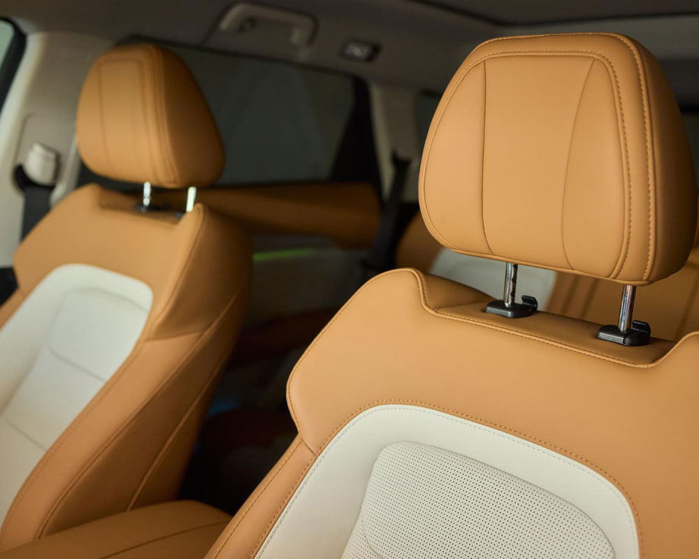 ASC-Tailormade-CarHeadRest